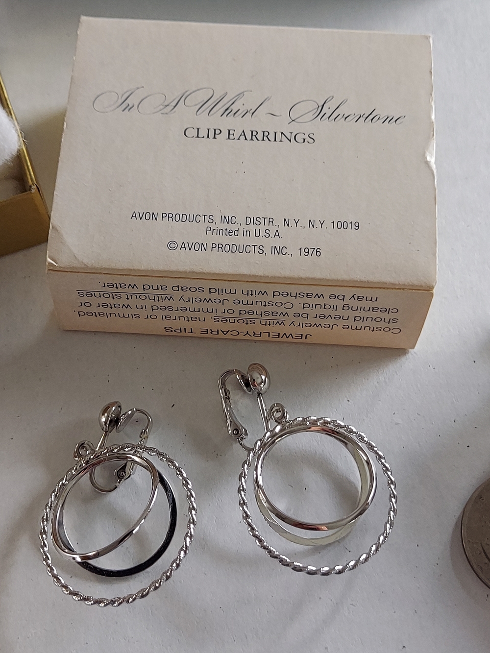 Vintage Avon In A Whirl Silvertone Clipon Earrings